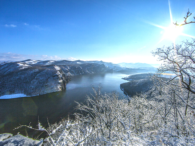 白山湖仁義冬景